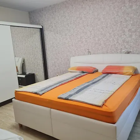 Botanika Апартамент *